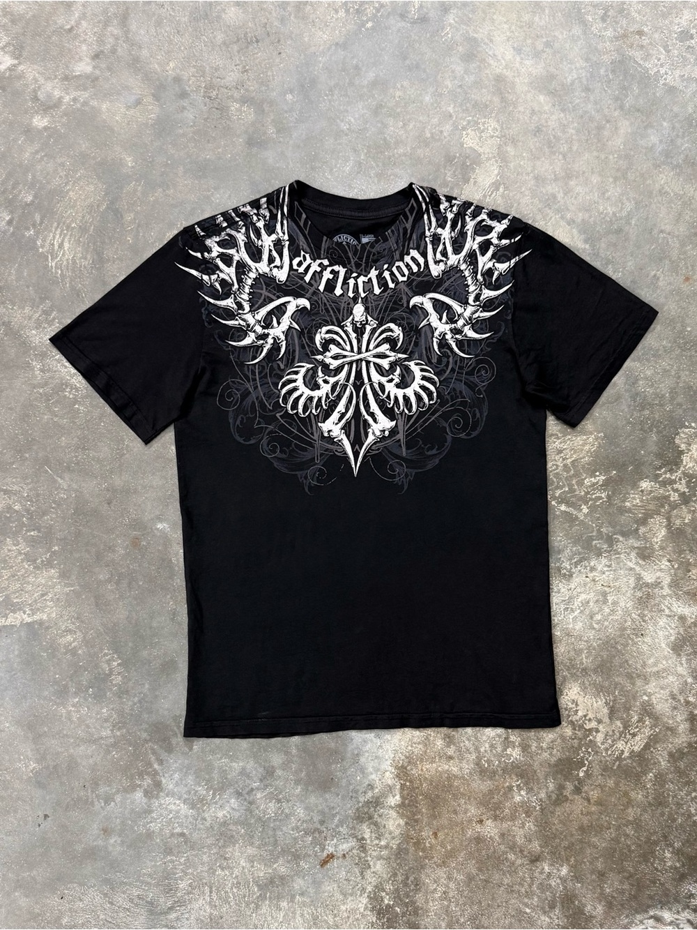 Affliction Men XL Black Skull Wings Gothic Y2K Graphic Tee